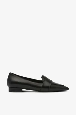 Apair Loafers