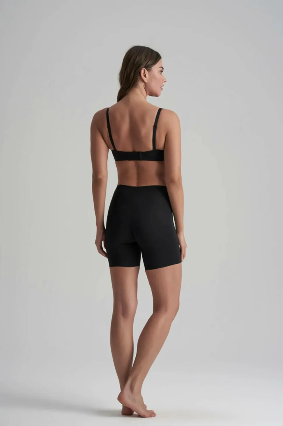 Bye Bra Formende shorts Smooth Essentials Mid Waist Short - light support