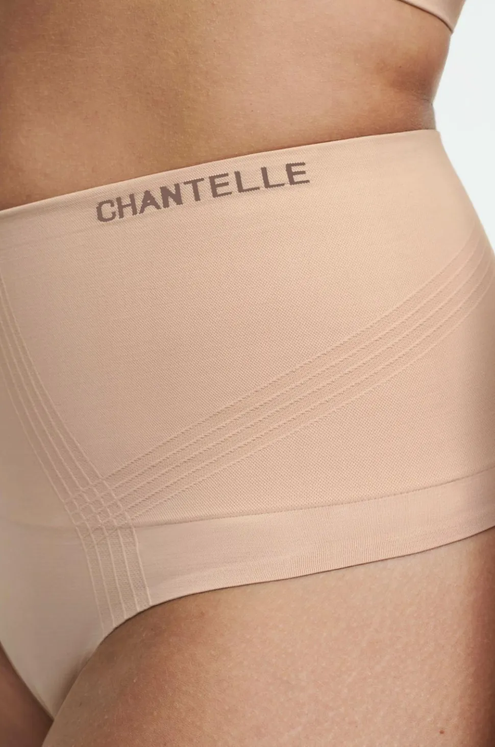 Chantelle Stringtrusser Smooth Comfort High Waisted Thong