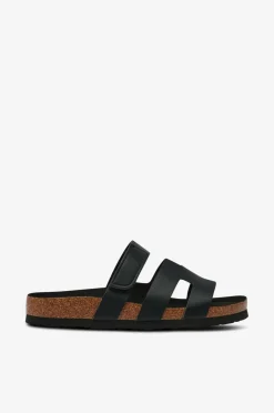 Duffy Sandaler