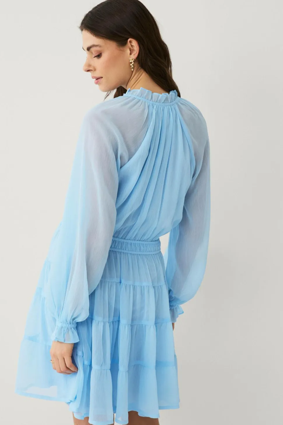 Ellos Collection Kort chiffon kjole med mod