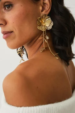 Ellos Collection Ørestikker med et blomsterdesign