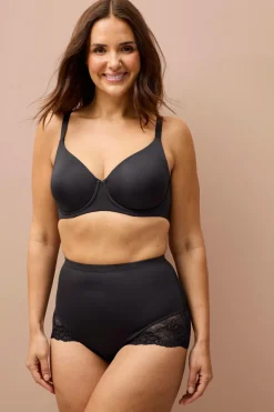 Ellos Collection Shapingtrusser med blondedetaljer - medium støtte