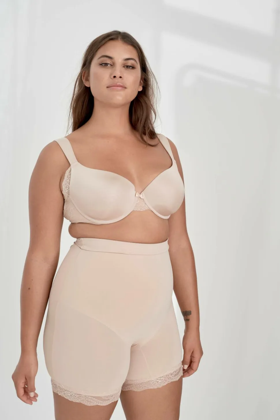 Ellos Collection Shaping shorts med høj talje - medium støtte