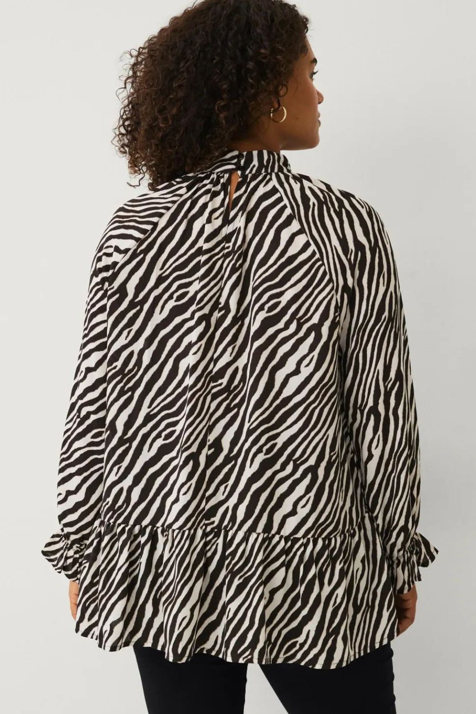 Ellos Plus collection Chiffonbluse med flæser