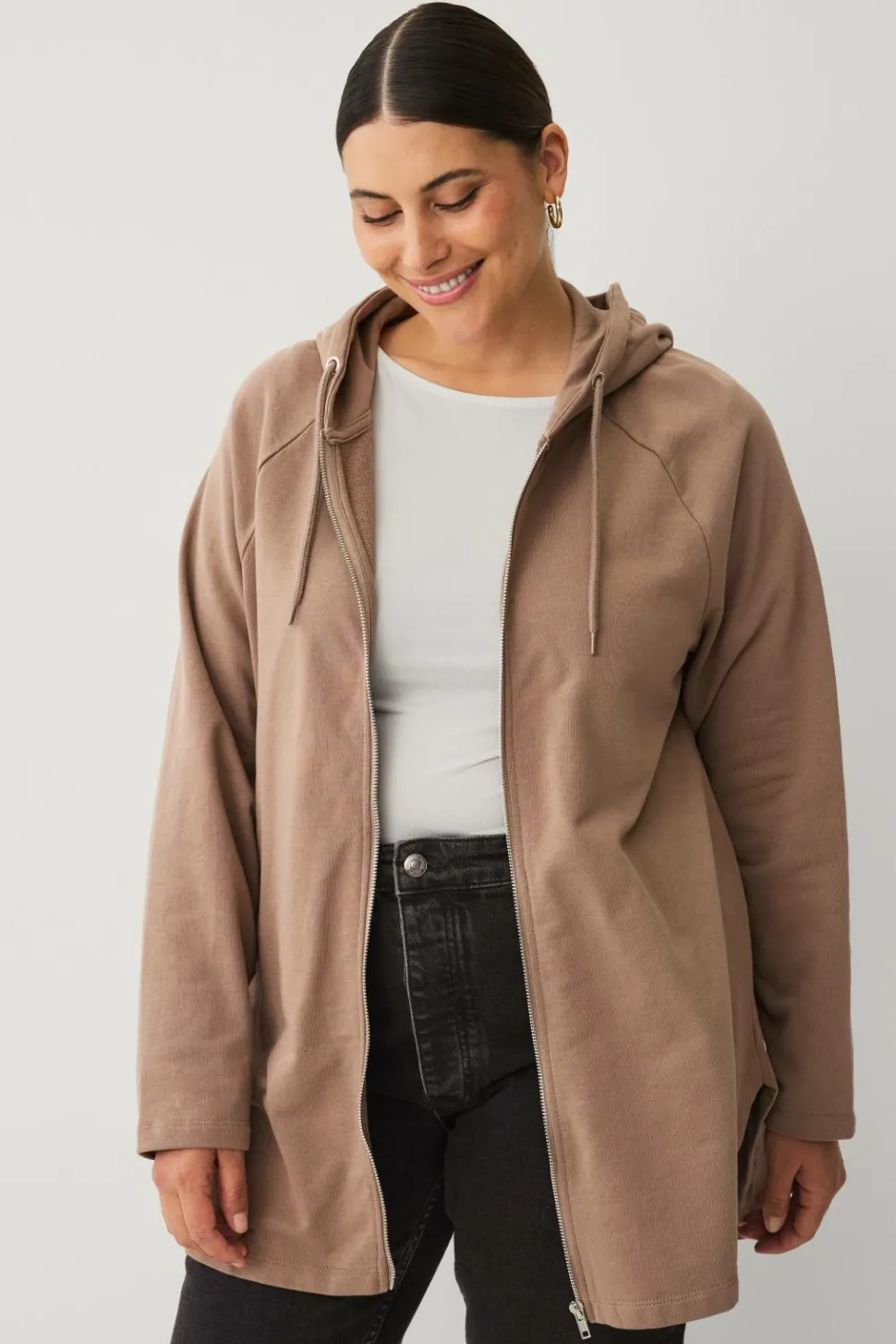 Ellos Plus collection Sweatshirt med hætte og lynlås