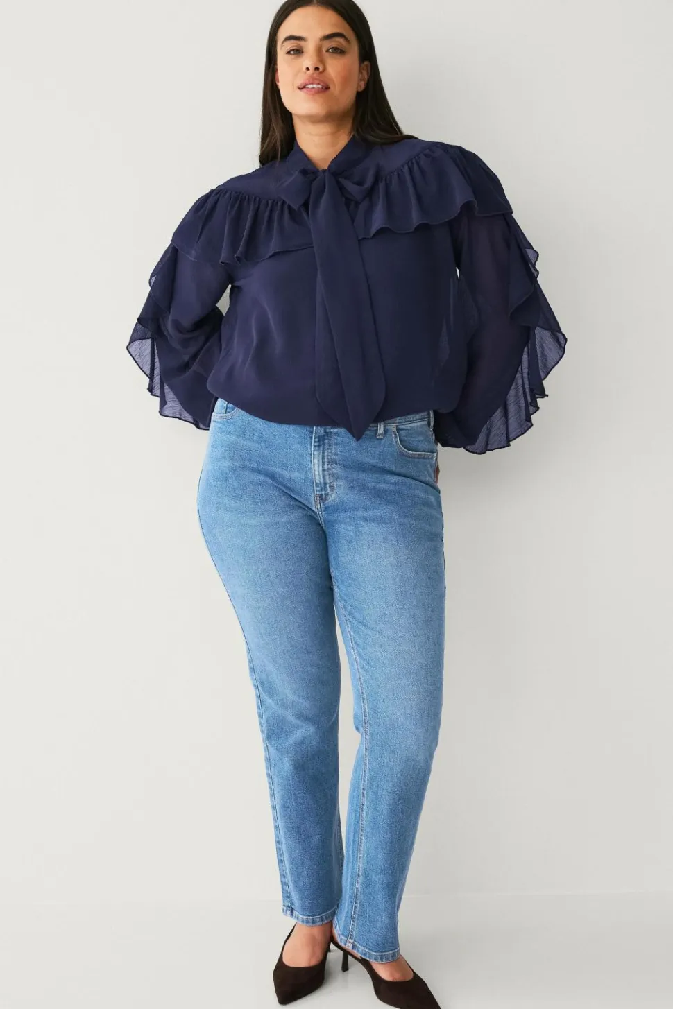 Ellos Plus collection Bluse med flæser