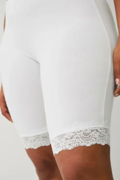 Ellos Plus collection Korte cykelshorts med blondekant