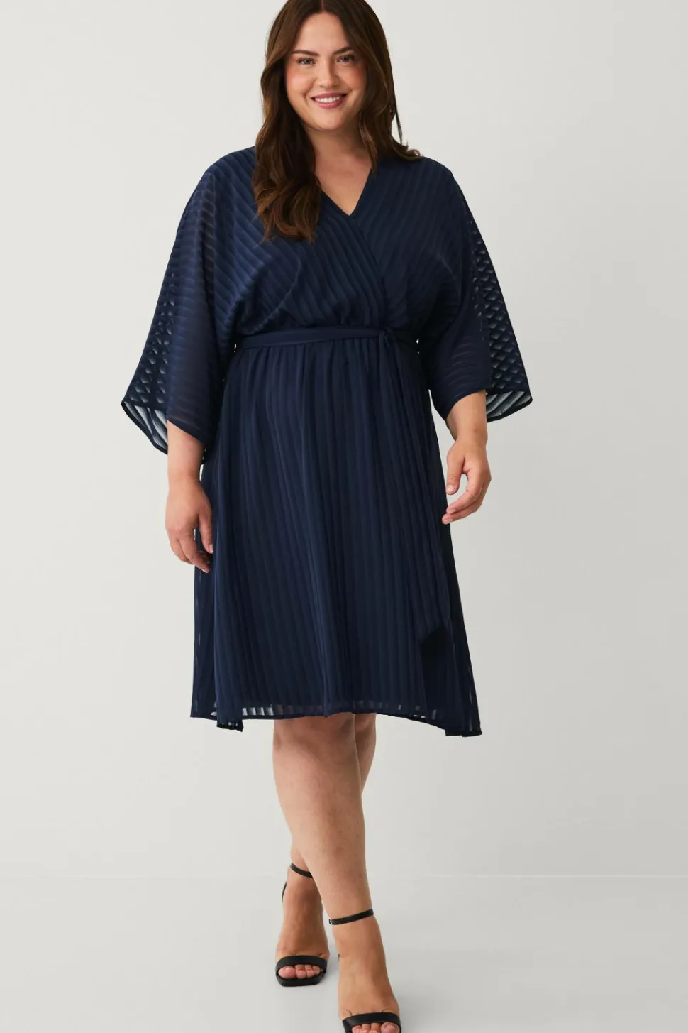Ellos Plus collection Kjole med V-hals