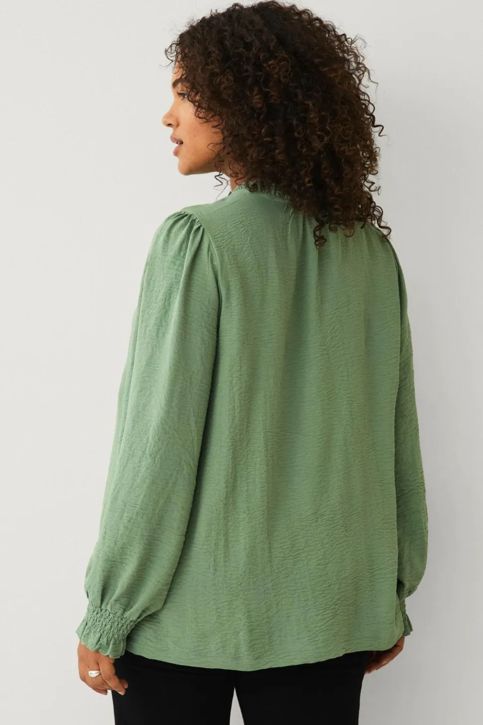 Ellos Plus collection Bluse med v-formet halsudskæring