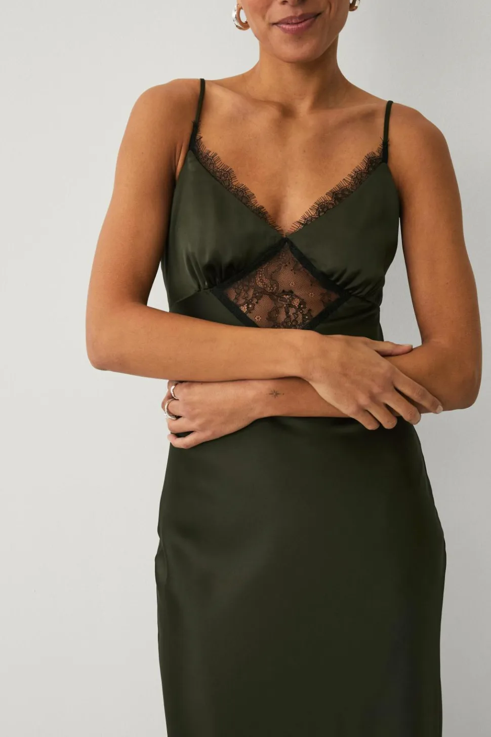 Gina Tricot Maxi kjole Satin Lace