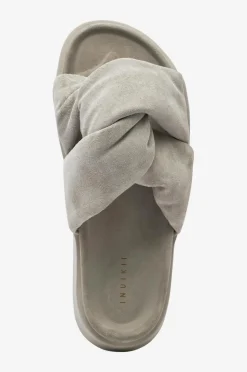 INUIKII Sandaler Soft Crossed Suede