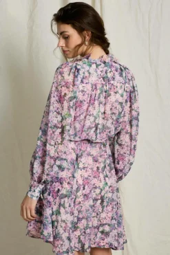 Joelle Kort chiffon kjole med justerbar talje