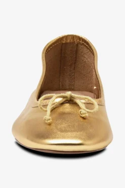 Mango Ballerinasko Baila
