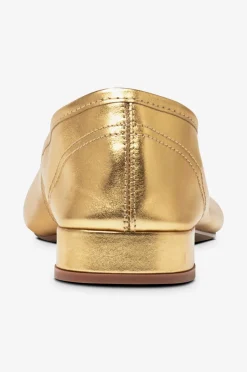 Mango Ballerinasko Baila