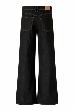 Mango Jeans Seattle