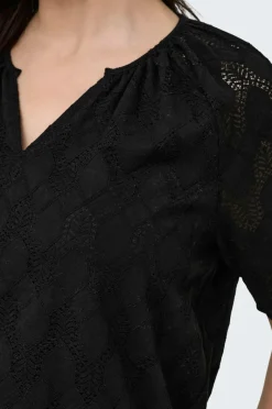Only Carmakoma Bluse carCleanor SS V-neck Top Wvn