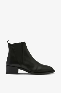 Pavement Boots Ashanti 1